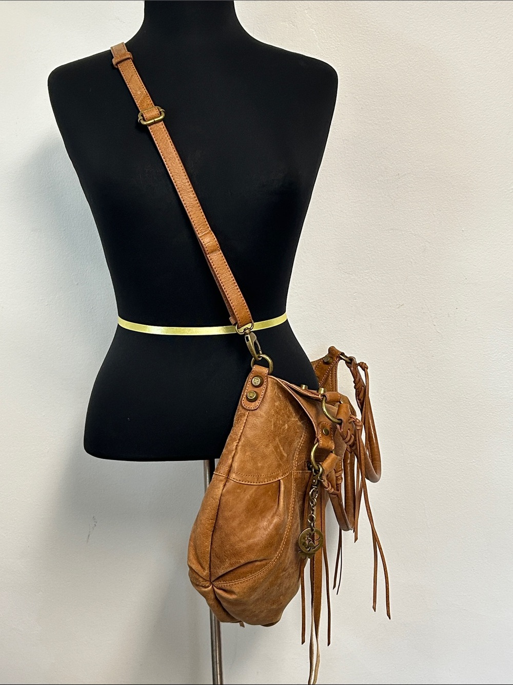 Lucky Brand Y2K Distressed 100% Soft Leather Hobo Fringe Top Handles Crossbody - Picture 2 of 16